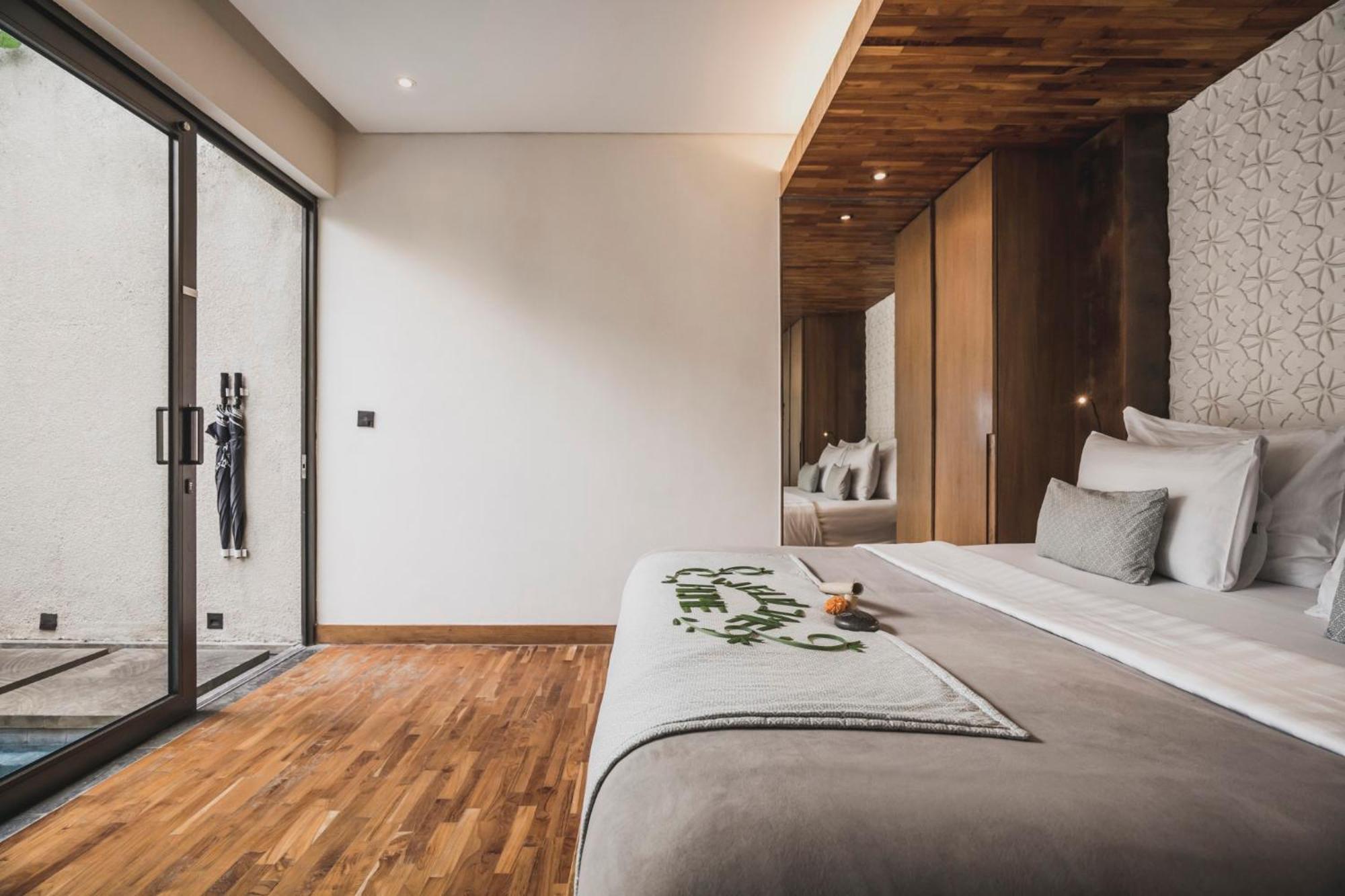 Ayona Villa Seminyak By Ini Vie Hospitality Exterior photo