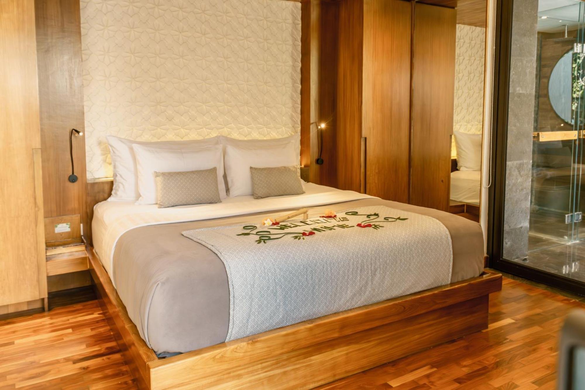 Ayona Villa Seminyak By Ini Vie Hospitality Exterior photo